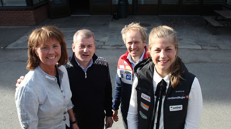 FORTSATT SAMARBEID: Adm. dir. Åsne Havnelid, skipresident Erik Røste, adm. sjef i NSF Espen Bjervig og langrennsess Astrid Jacobsen. 