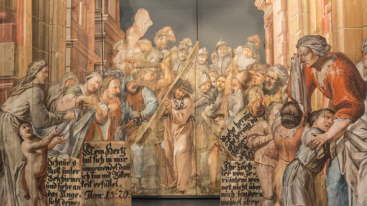 Die Passionsgeschichte als Bühnenbild schlummerte 150 Jahre verborgen auf dem Dachboden der Barockkirche von Neuzelle. Foto: Bernd Geller. 