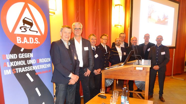Referenten und Organisatoren des Symposiums „Alkohol, Drogen, Verkehrseignung - Schifffahrt“ am 14. Februar 2018  in Hamburg