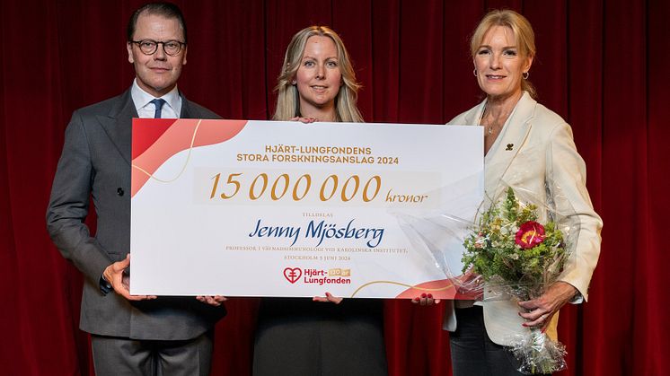 H.K.H. Prins Daniel, Jenny Mjösberg, professor vid Karolinska Institutet, mottagare av Hjärt-Lungfondens Stora Forskningsanslag 2024, Kristina Sparreljung, generalsekreterare för Hjärt-Lungfonden.