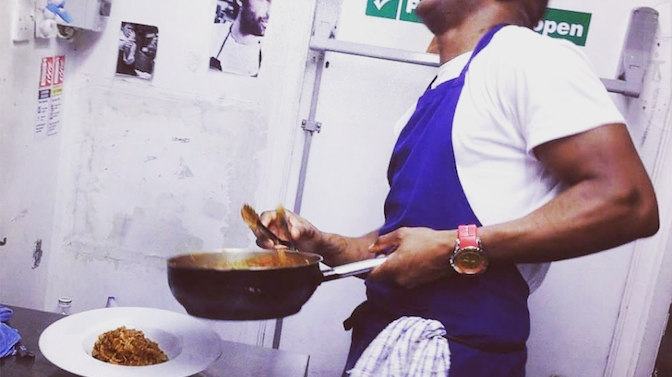 Valentine Molokwu sikrer fast stilling ved prestisjefylt hotell