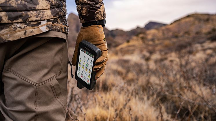 Garmin_Montana 7xx2.jpg