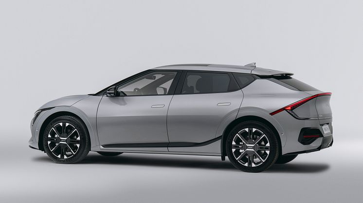 kia-new-ev6-my25-wolf-grey-studio-static-highres-6.jpg