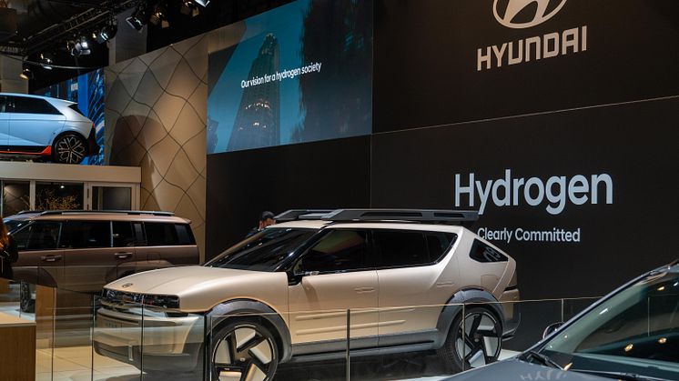 Hyundai_INITIUM.jpg