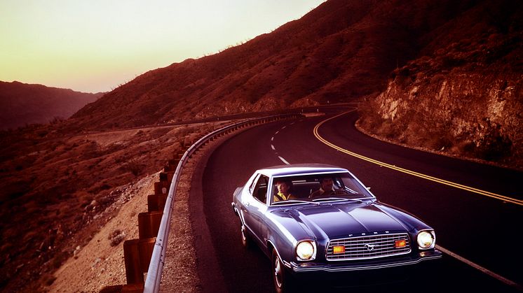 1976-Gen2-FordMustangII.jpg
