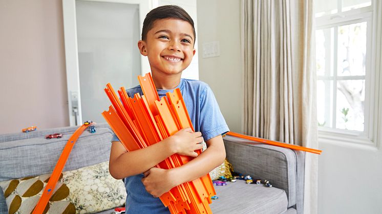 Parallel zum Start der neuen Plattform lanciert Hot Wheels den "Challenger Spirit Fund" in Partnerschaft mit Mission 44, einer Stiftung, die vom siebenfachen Formel-1-Weltmeister Sir Lewis Hamilton gegründet wurde.
