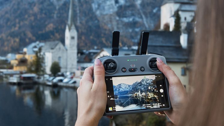 DJI FLIP_RC2 Romote Control_Hallstatt_RC2_02.jpg
