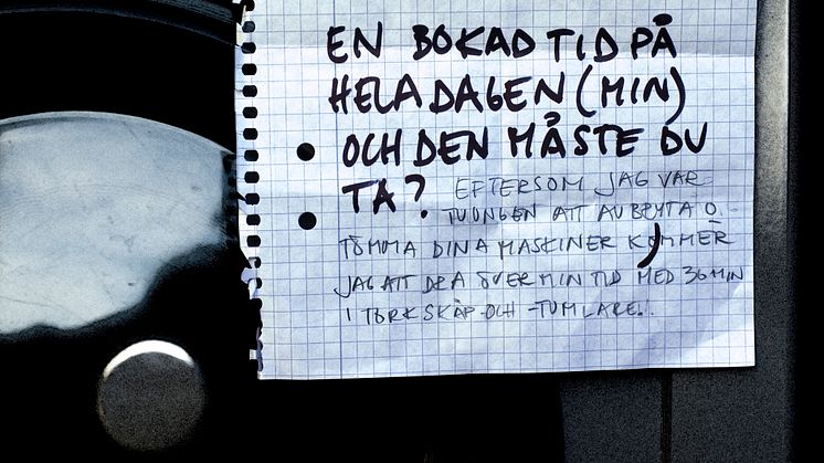 Succéutställningen Tvättstugan flyttar in hos HSB i sommar!