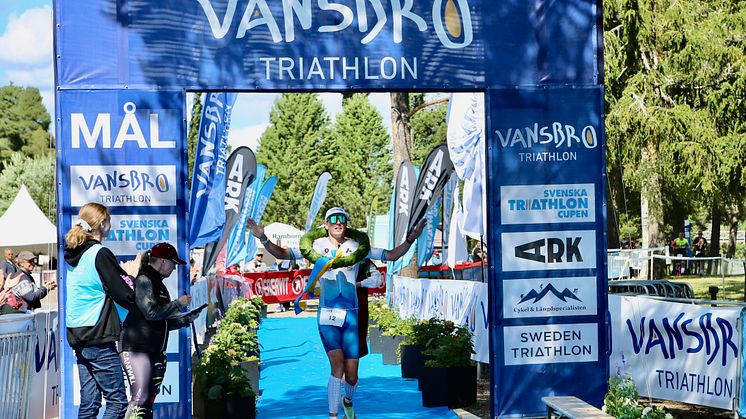 Vansbro Triathlon segrare 2024.JPG