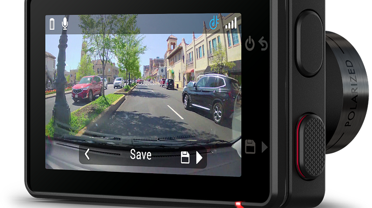 010-02860-10_04_DC-X310-HR_2004_Driving-P_UI-Overlay.png