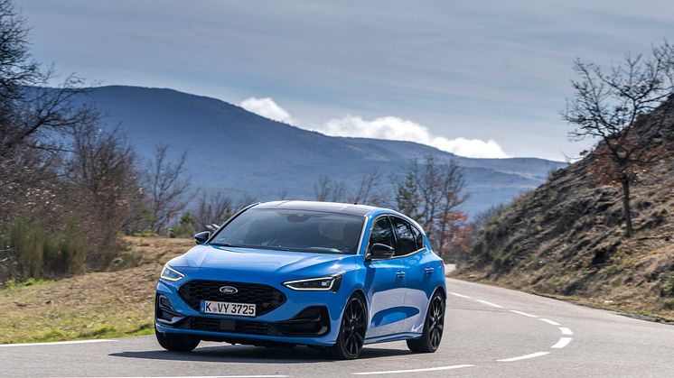 2024_FORD_FOCUS-ST_49.jpg