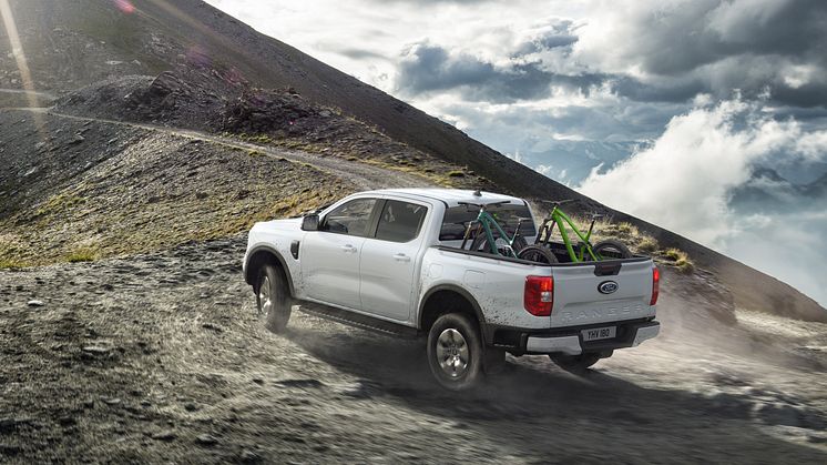Ford Ranger ladbar hybrid  (20).jpg