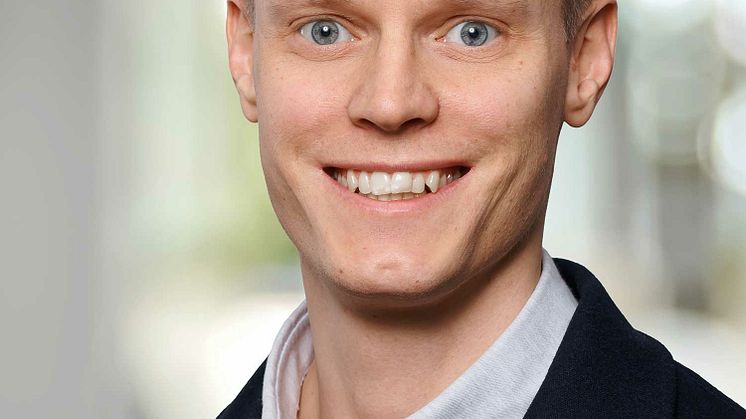 Erik Josefsson_R-evolution .jpeg