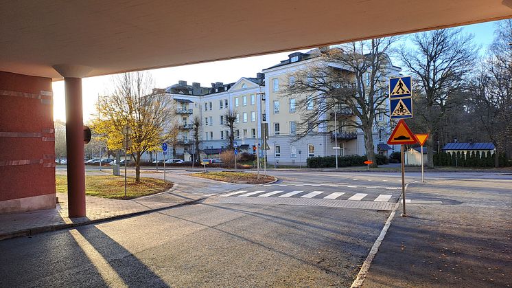 Regementsgatans södra cykelöverfart.jpg
