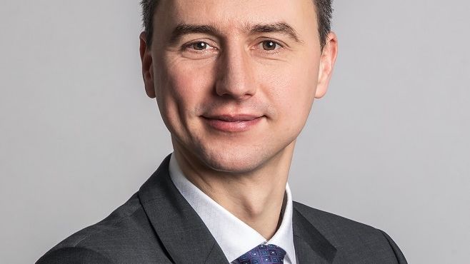Dr. Stefan Schüder.jpg