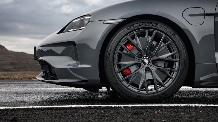 Porsche Taycan GTS Sport Turismo