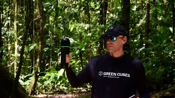 Green Cubes_Forest_Photo by R-evolution.jpeg