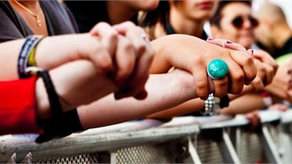 Stockholm Pride presenterar tema 2012: Tillsammans