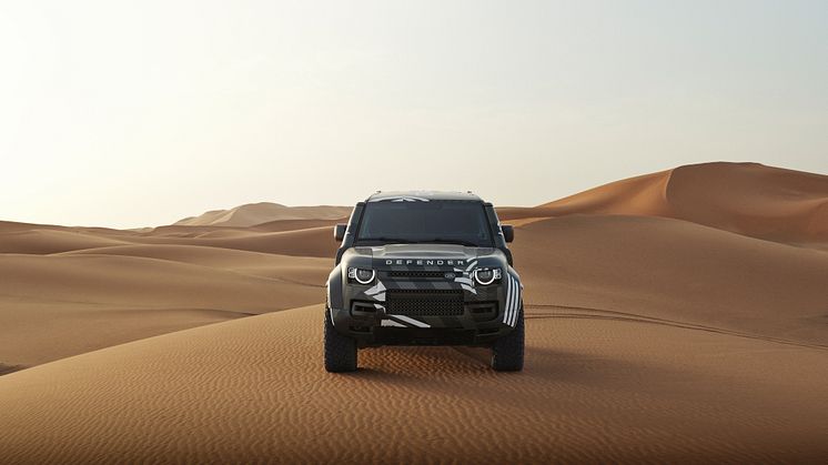DEFENDER_RALLY_FRONT_WIDE_01.jpg