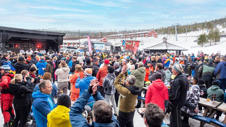 Stöten i Sälen - Extra bra drag på Stötens afterski under avslutningshelgen Grande Finale 2023
