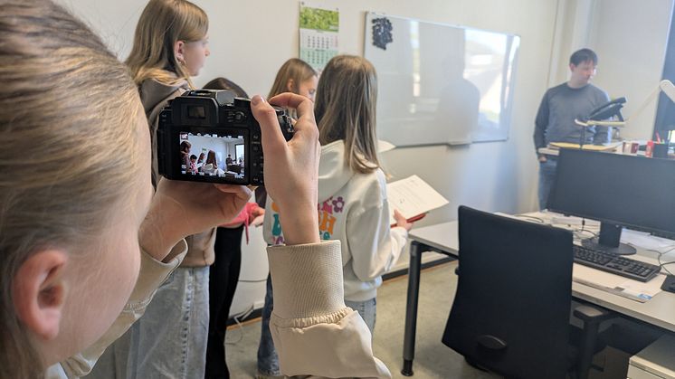 Zukunftstag 2025 an der Universität Vechta | Schülerinnen und Schüler erkunden unterschiedliche Berufsfelder an der Hochschule