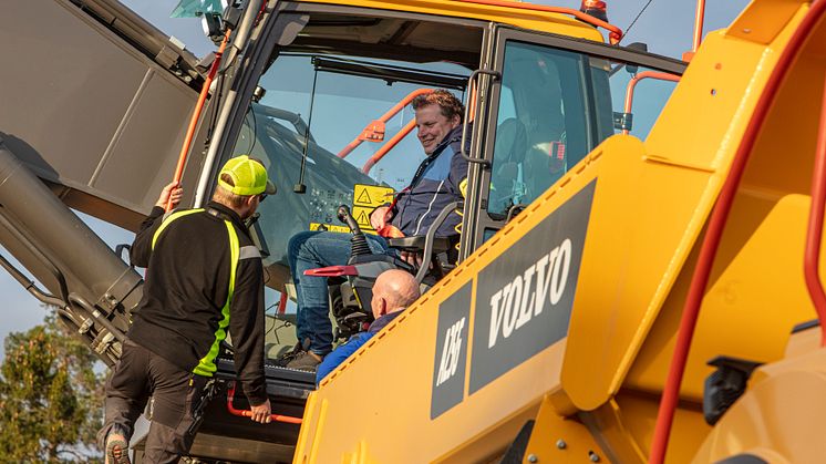 Volvo Operators Club - grävmaskin och dumper