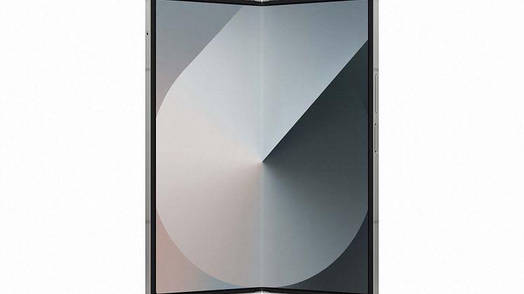 004-galaxy-zfold6-silvershadow-openfront115.jpg