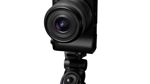 21_Canon EOS R50 V_Black_FrontSlantLeft_Canon RF-S 14-30mm F4-6.3 IS STM PZ(BK)_HG-100TBR.jpg