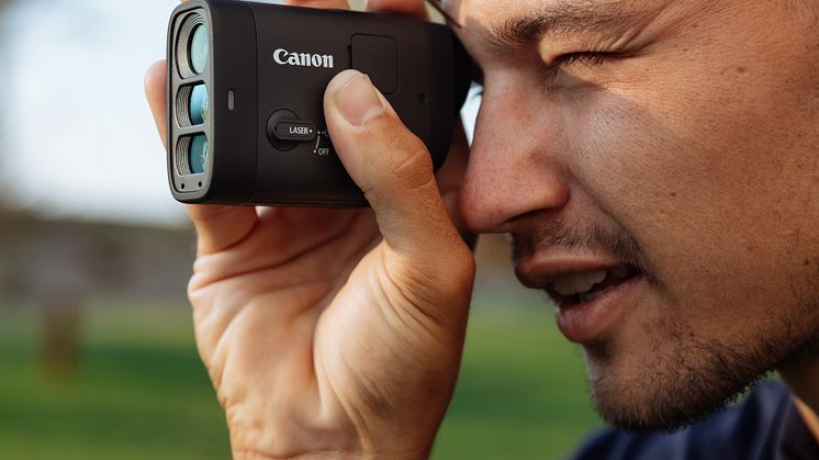 Canon PowerShot GOLF_Lifestyle_male_golfer_product_62634[1].jpg
