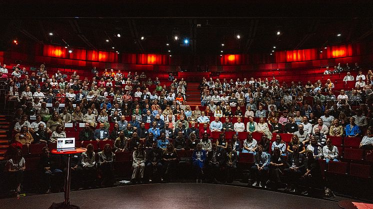 400 Djurgårdskollegor på plats