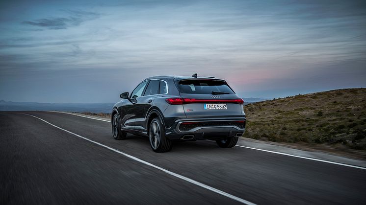 Audi Q5 (Daytonagrå perleeffekt)