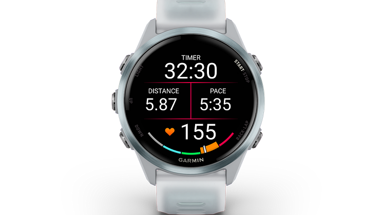 010-02970-01_03_Forerunner570_42mm_CloudWhitestone_HR_Front_running_metric.png