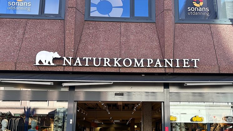 Fasaden til Naturkompaniet i Kristiansands sentrum.