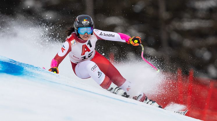 Venier_SuperG_StAnton_action_25.JPG