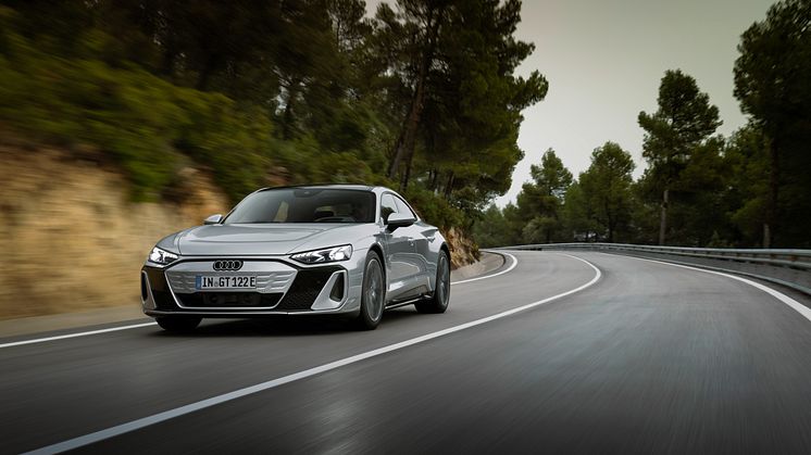 Audi S e-tron GT (Floretsølv metal)