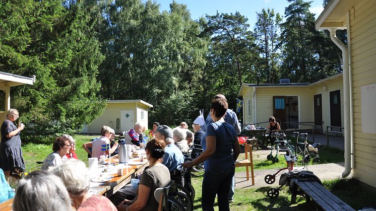 Äldreboendet där utflykterna och aktiviteterna är en stor del av vardagen