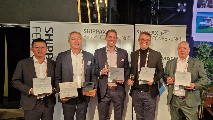 Vinnare av Shippax-priset: från vänster Zheng Hehui, China Merchants Jinling Shipyard; Tom Pippingsköld, Finnlines; Johan Hellman, Deltamarin; Samuli Hintikka, dSign och Finn Wollesen, Knud E. Hansen.
