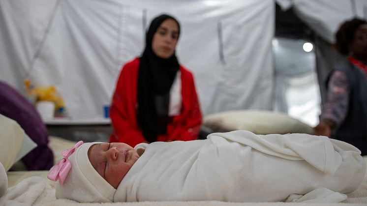 Lana and Tima newborn health in Gaza.jpg