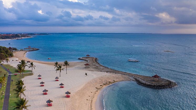 Nusa-Dua-Beach.jpg
