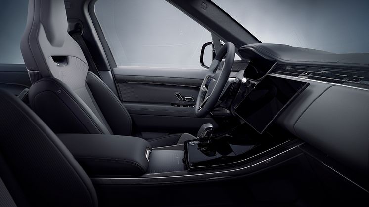 RRS_SV_Edition_Two_25MY_11_DX_Interior_070824.jpg