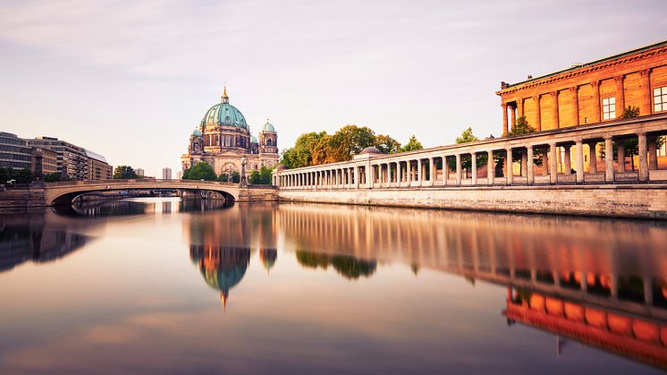 Museumsinsel_Dom_iStock_c_Chalabala (1).jpg