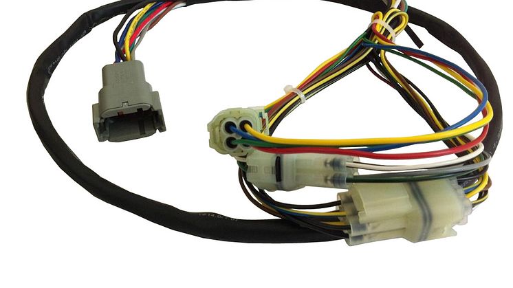 Nytt kablage underlättar montering av CoastKey på Hondas utombordare