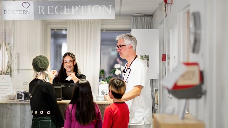 En ny studie visar att TBE-vaccination förhindrade ca 1 000 fall av TBE i Sverige under femårsperioden 2018 till 2022. Foto: Johnér