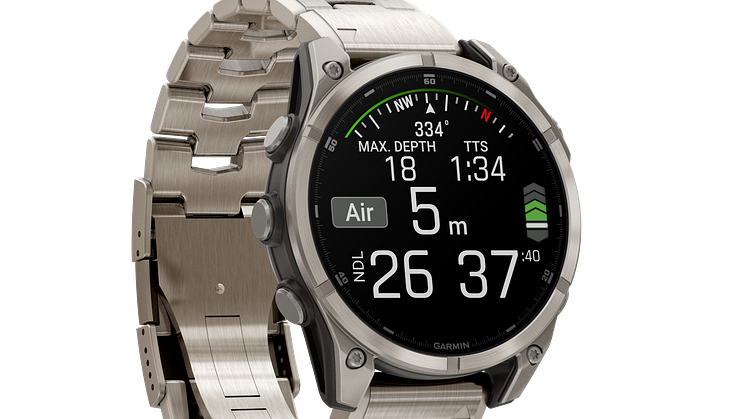 010-02904-40_06_Fenix8_47_HR_Titanium_Metal_Front-right_0003_fenix8_dive_m.png