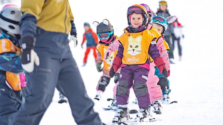 Populära skidskolan i Järvsöbacken_FF44332.jpg