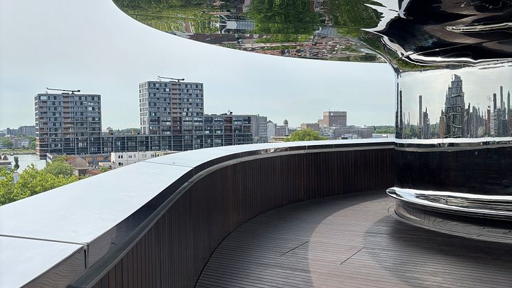 Kebony-Holztreppe im FENIX Museum: Nachhaltige Architektur, doppelte Helix, Design von MAD Architects in Rotterdam