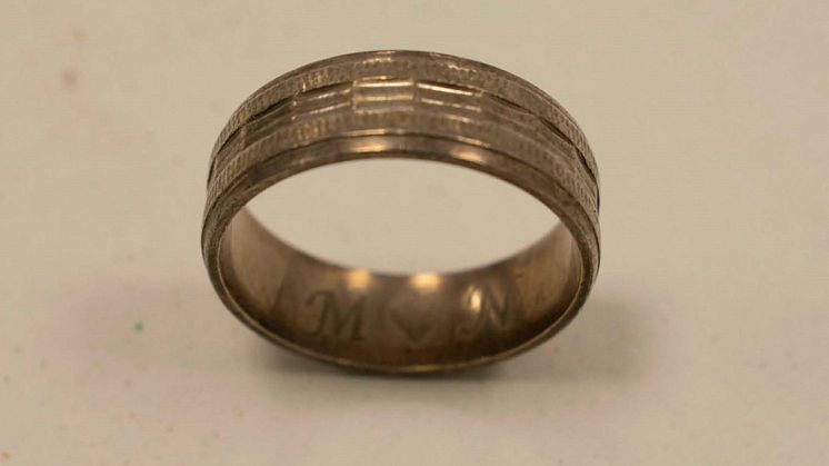 Engraved gold ring.jpg