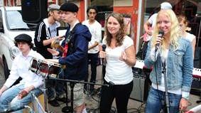 Med sommarjobb som artist