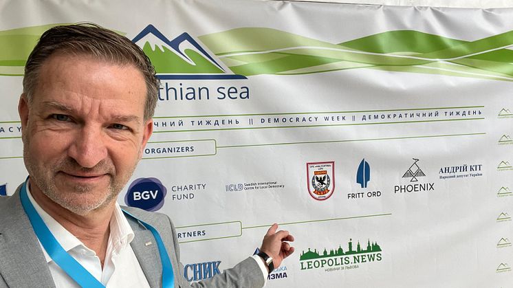 Johan at the Carpathian Sea Democracy Week 