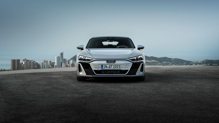 Audi S e-tron GT (Floretsølv metal)